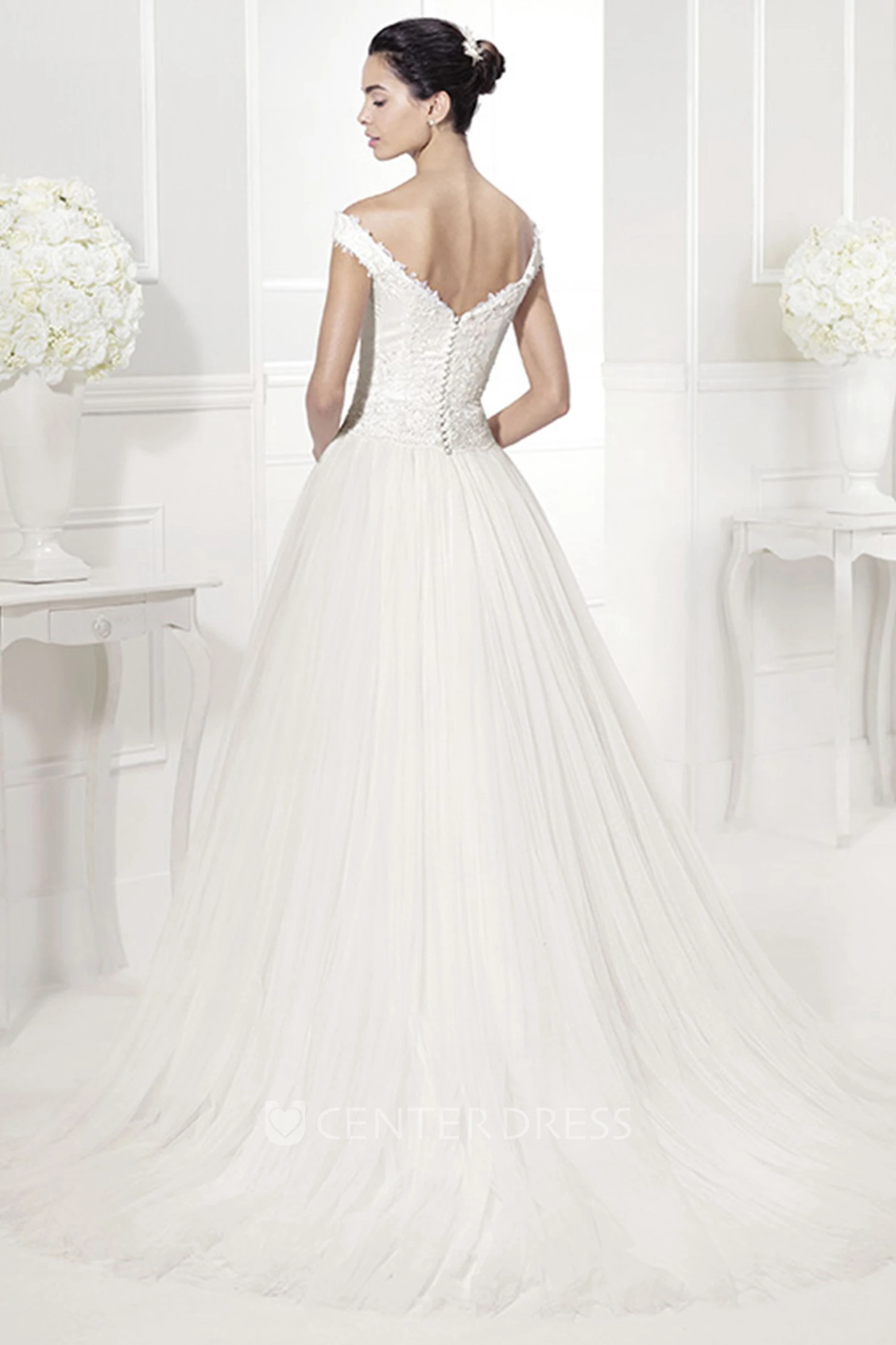 Off-Shoulder V Back Tulle Bridal Gown With Appliques