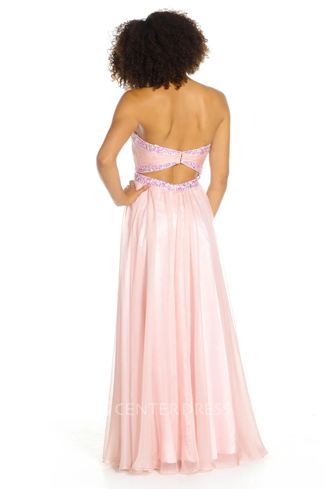 A-Line Sweetheart Ruched Long Sleeveless Prom Dress With Beading And Pleats
