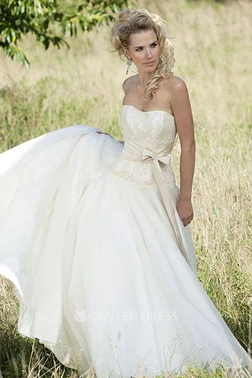 Strapless Long Appliqued Chiffon Wedding Dress With Bow