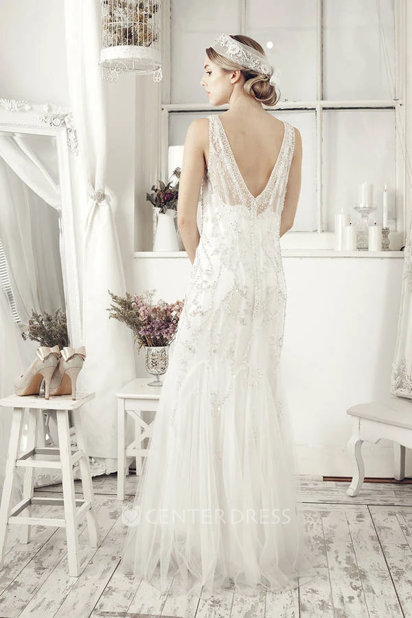 Sheath Sleeveless V-Neck Tulle Wedding Dress With Beading