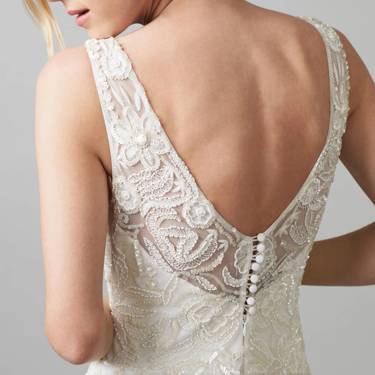 Sheath V-Neck Sleeveless Tulle Wedding Dress