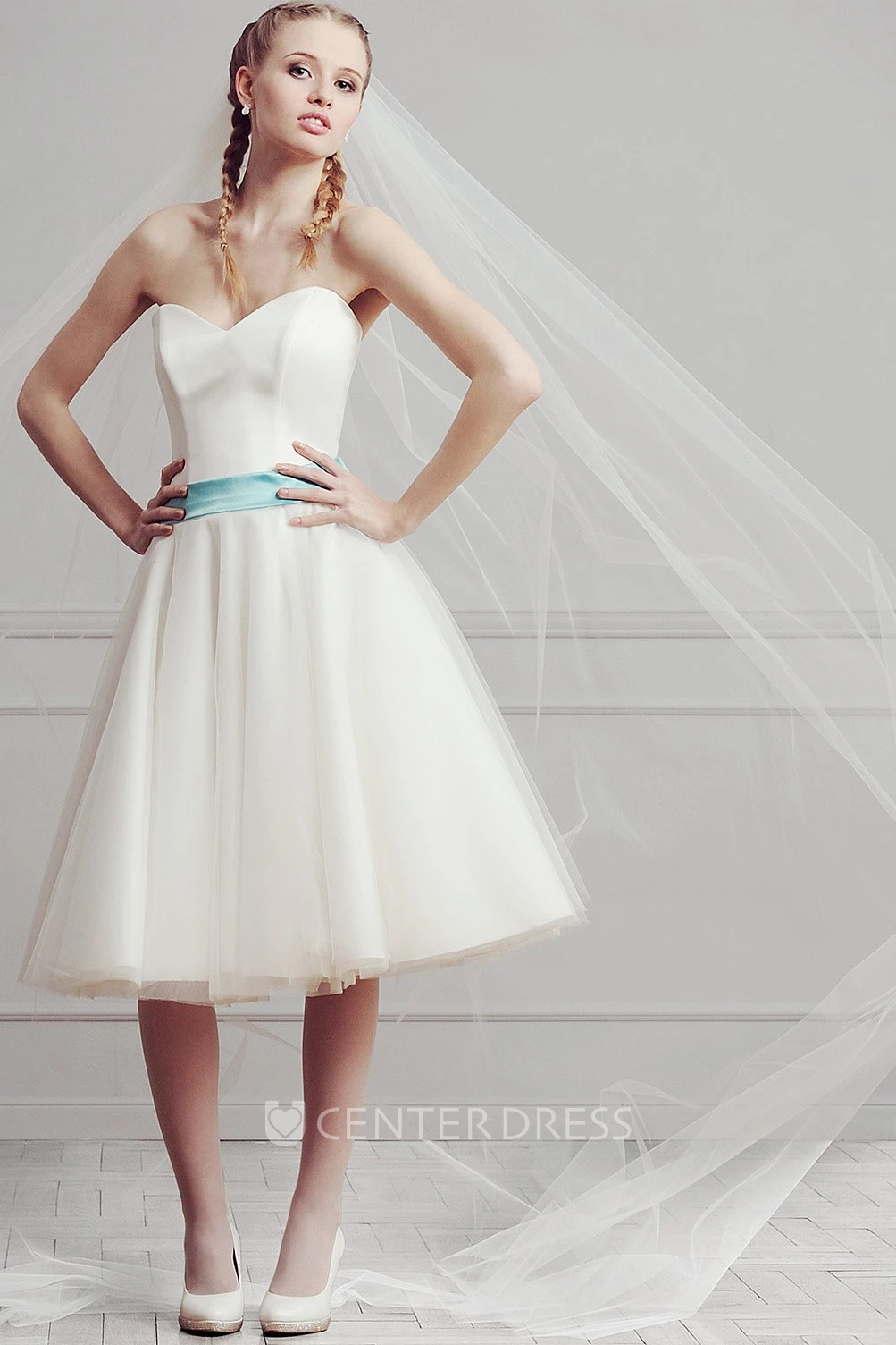 A-Line Sleeveless Sweetheart Knee-Length Satin&Tulle Wedding Dress