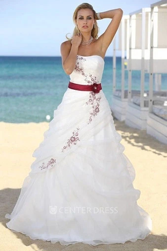 A-Line Strapless Pick-Up Organza Wedding Dress With Flower And Ruffles