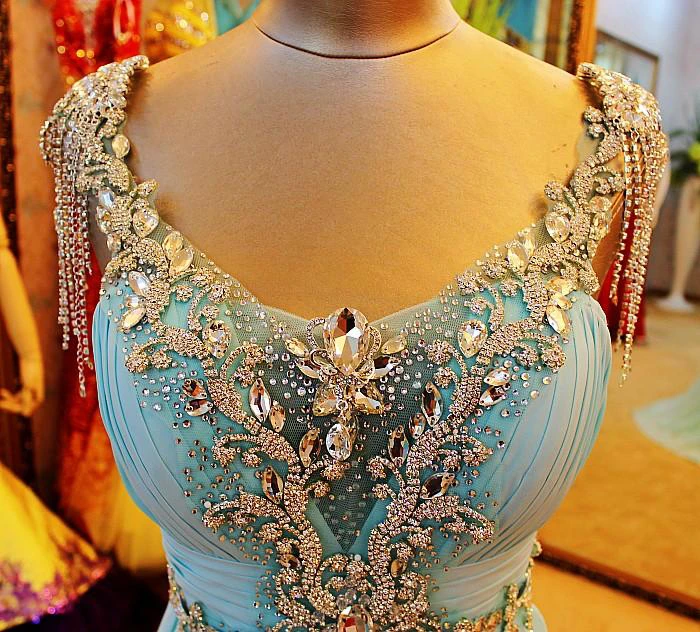 A-Line Backless Blue Evening Dresses V-Neck Crystal Beading Blingbling Prom Gowns