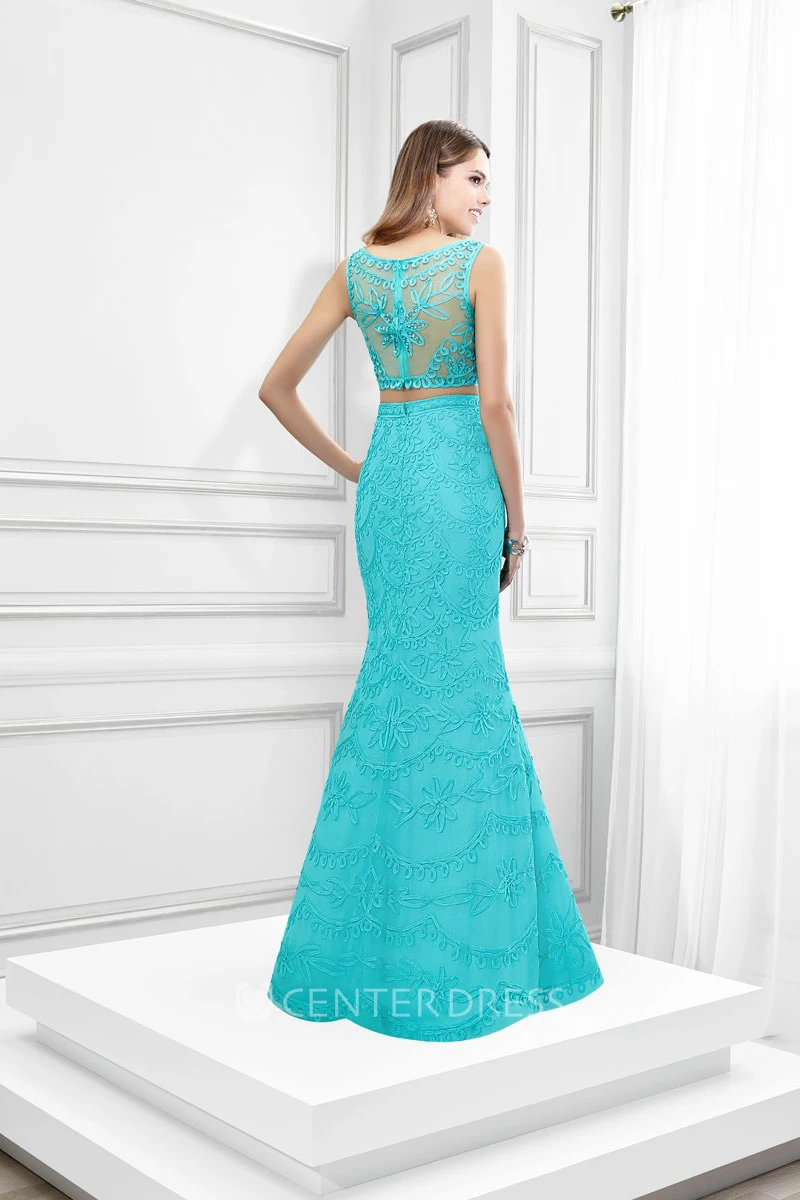 Mermaid Appliqued Sleeveless Scoop Neck Lace Prom Dress