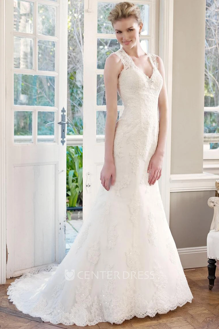 Sheath Appliqued V-Neck Sleeveless Long Lace Wedding Dress With Broach And Keyhole Back