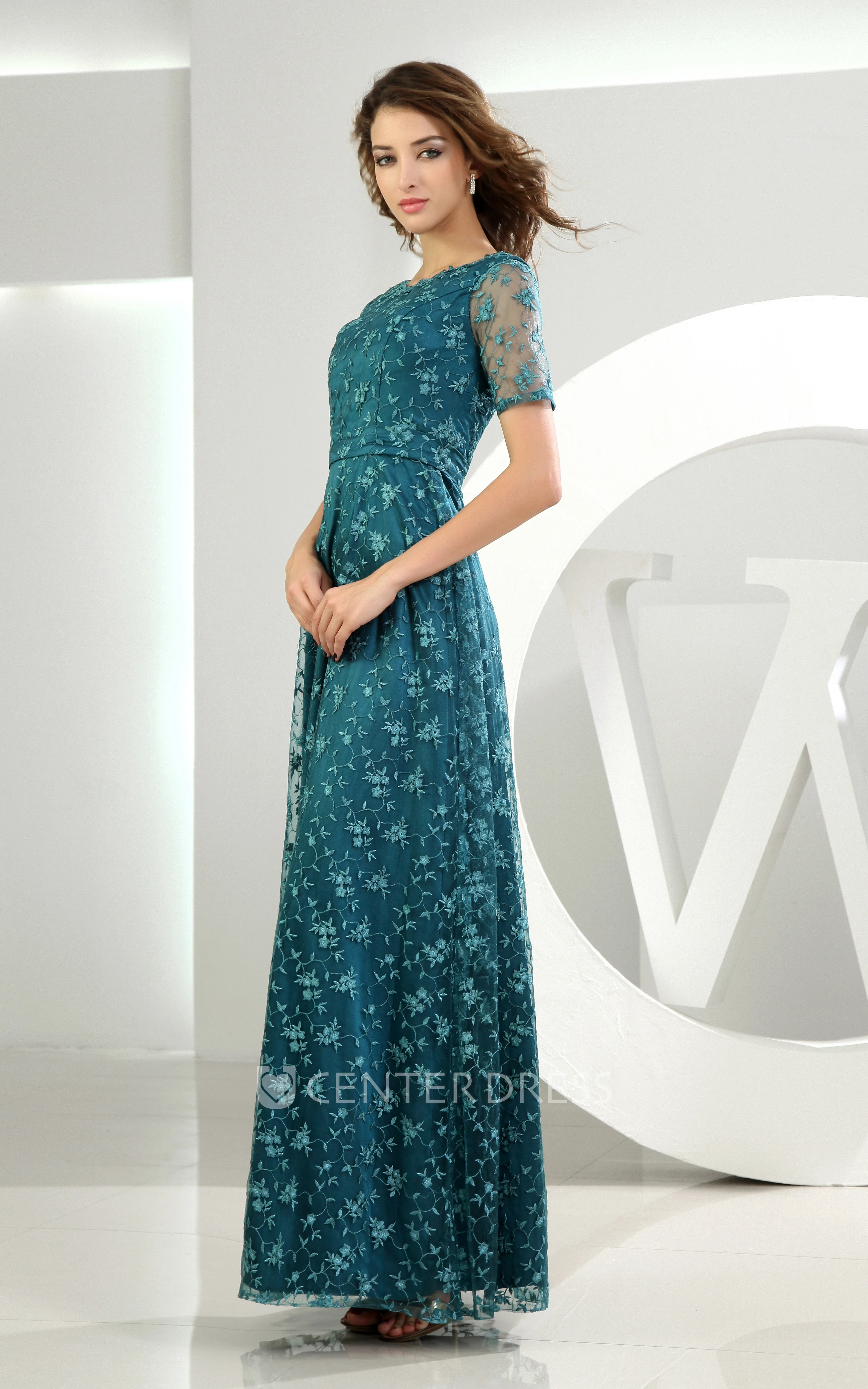Refined Short-Sleeve Bateau-Neck Long Dress With Embroideries