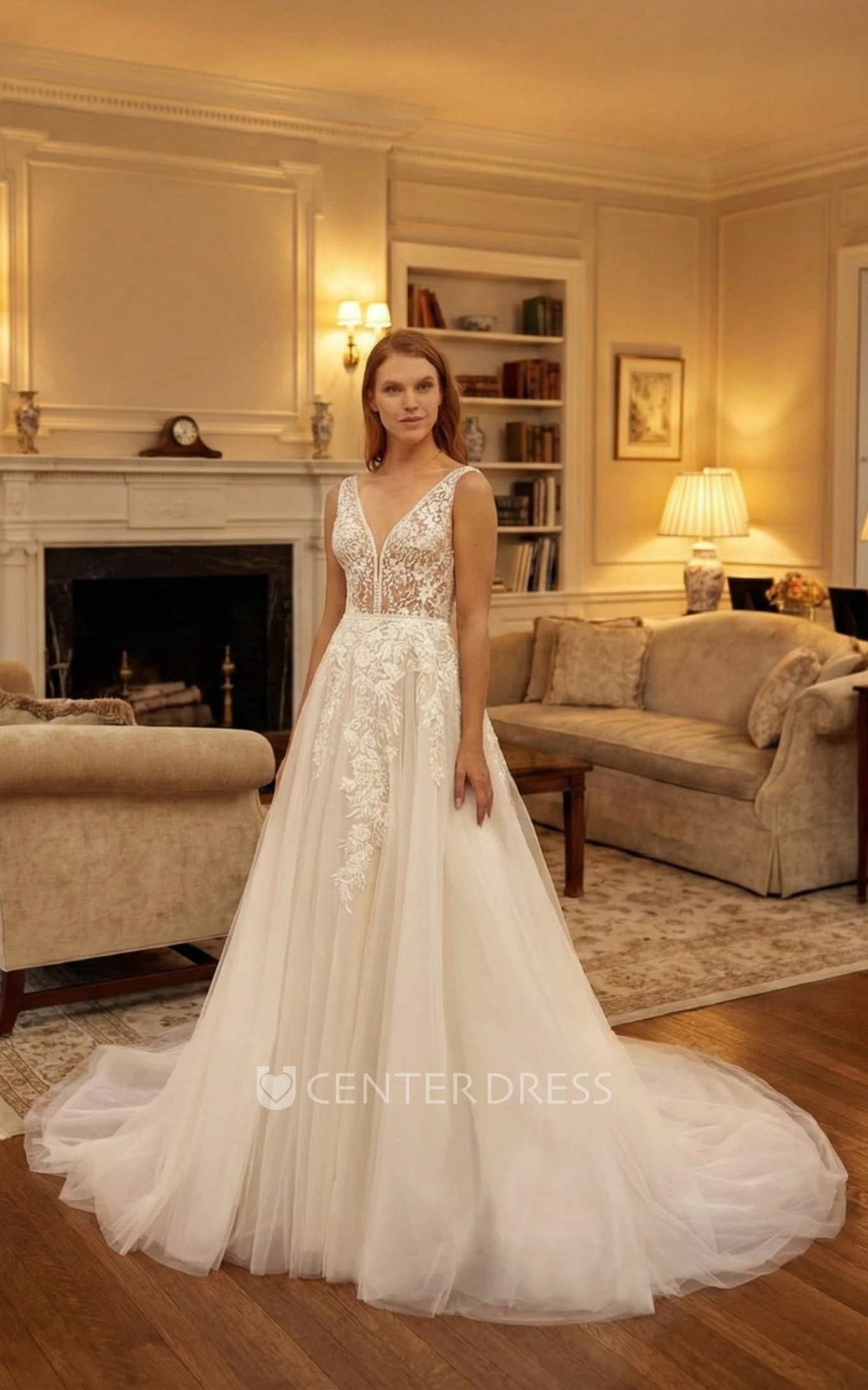 Romantic A-Line Lace Sleeveless Bridal Dress Country Boho V-Neck Outdoor Tulle Wedding Gown