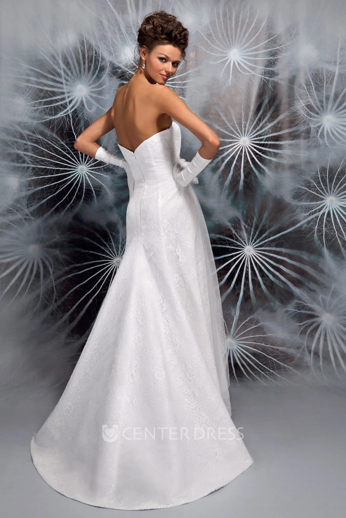 A-Line Floor-Length Lace Sweetheart Sleeveless Satin Warm Wedding Dress With Low-V Back And Bow