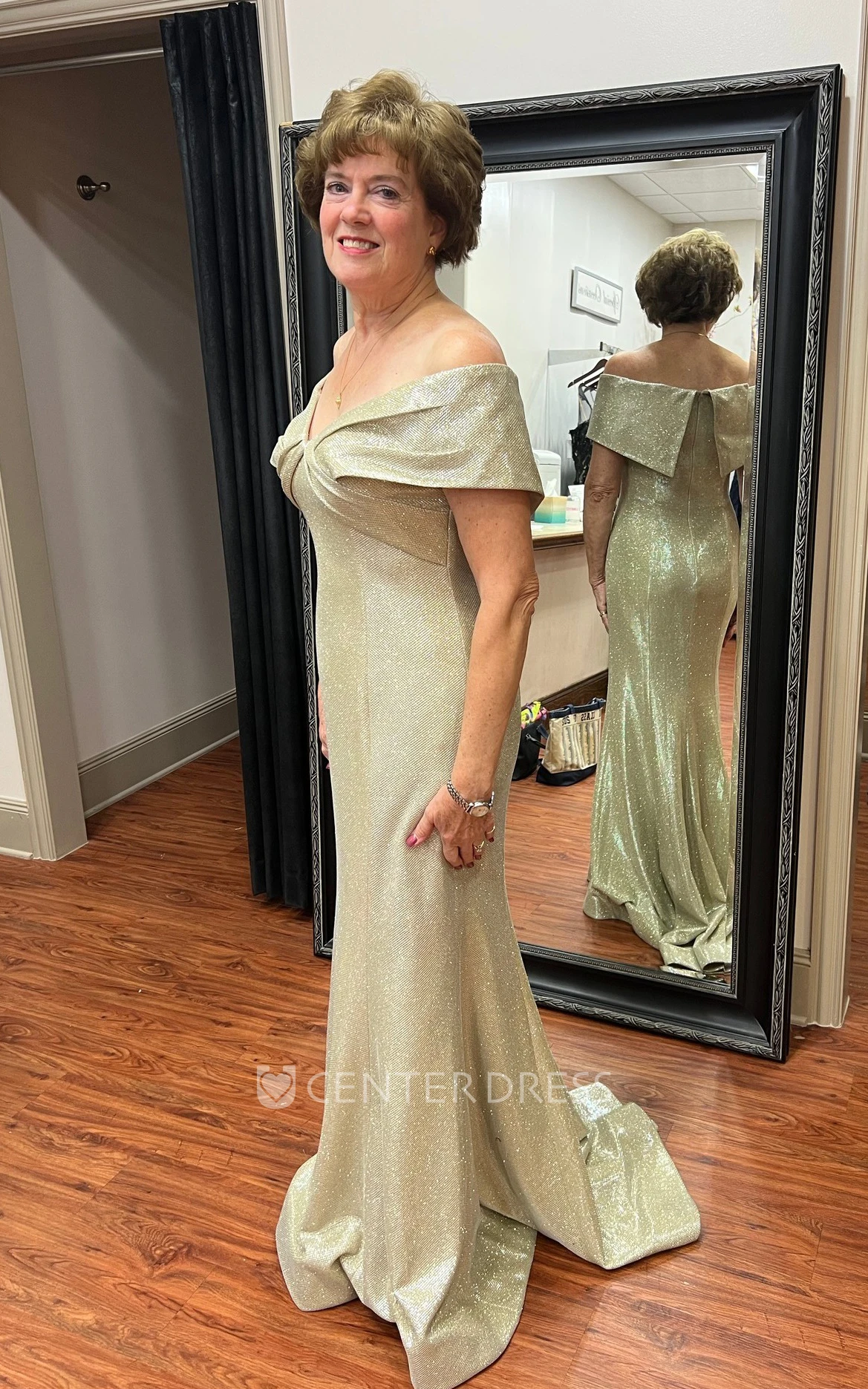 Off-the-shoulder Mermaid Sequins Elegant Mother Of The Bride Dress 