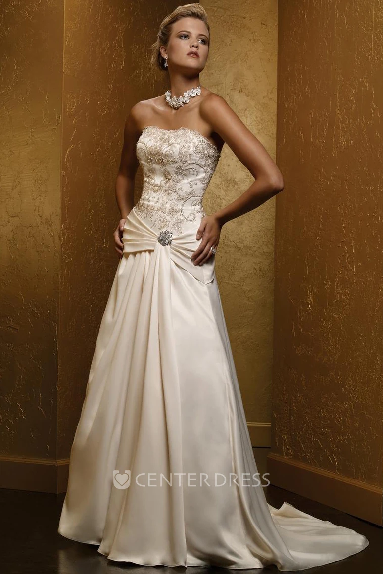 A-Line Sleeveless Beaded Floor-Length Strapless Satin Wedding Dress With Broach And Lace-Up Back