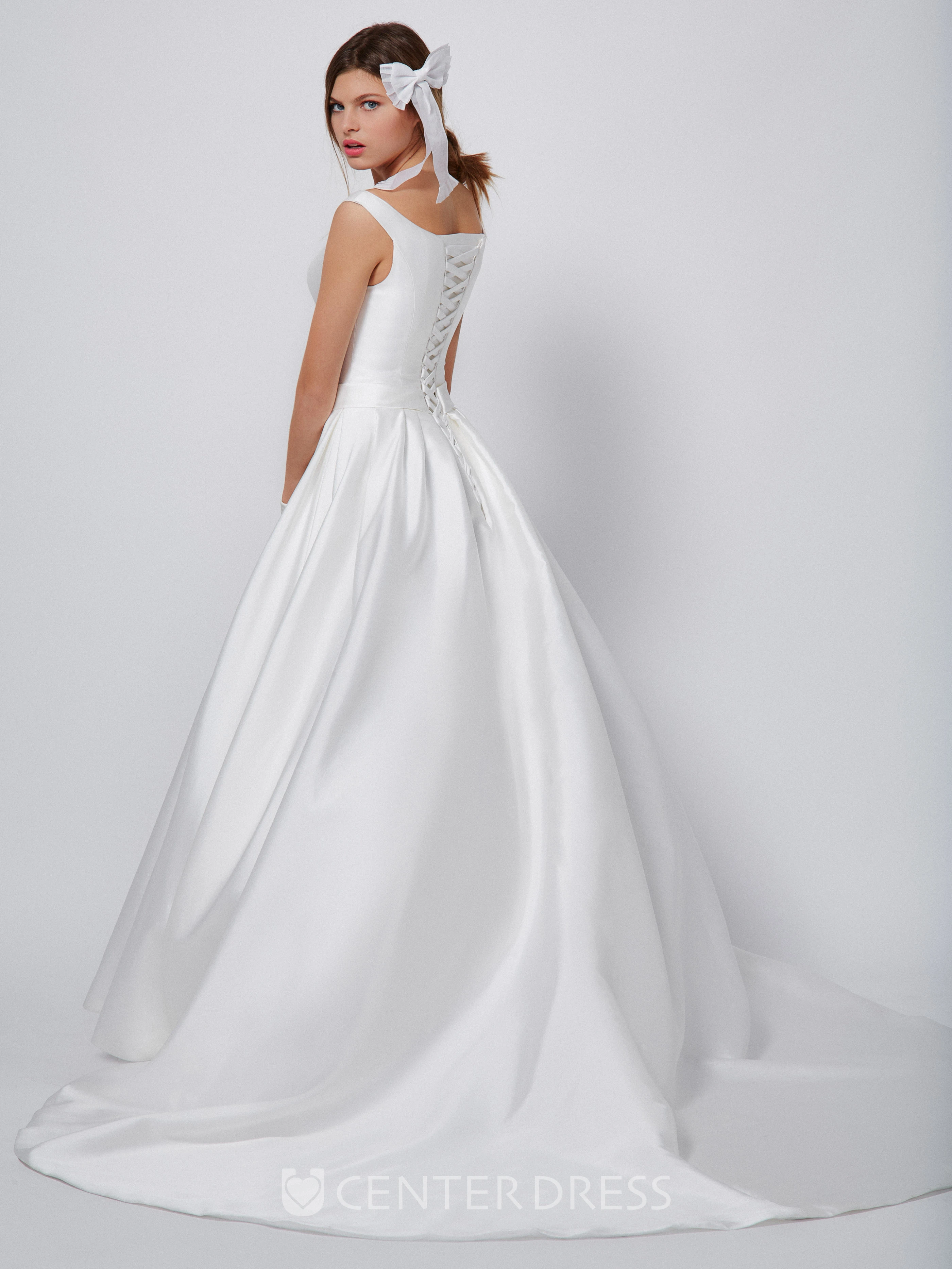 A-Line Long Scoop-Neck Sleeveless Satin Wedding Dress