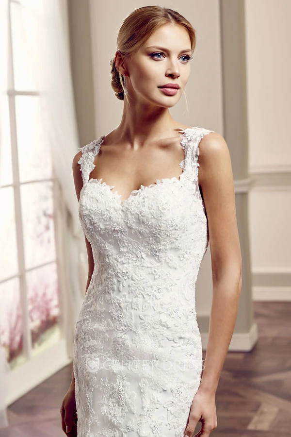 Straps Floor-Length Appliqued Lace&Tulle Wedding Dress With Brush Train