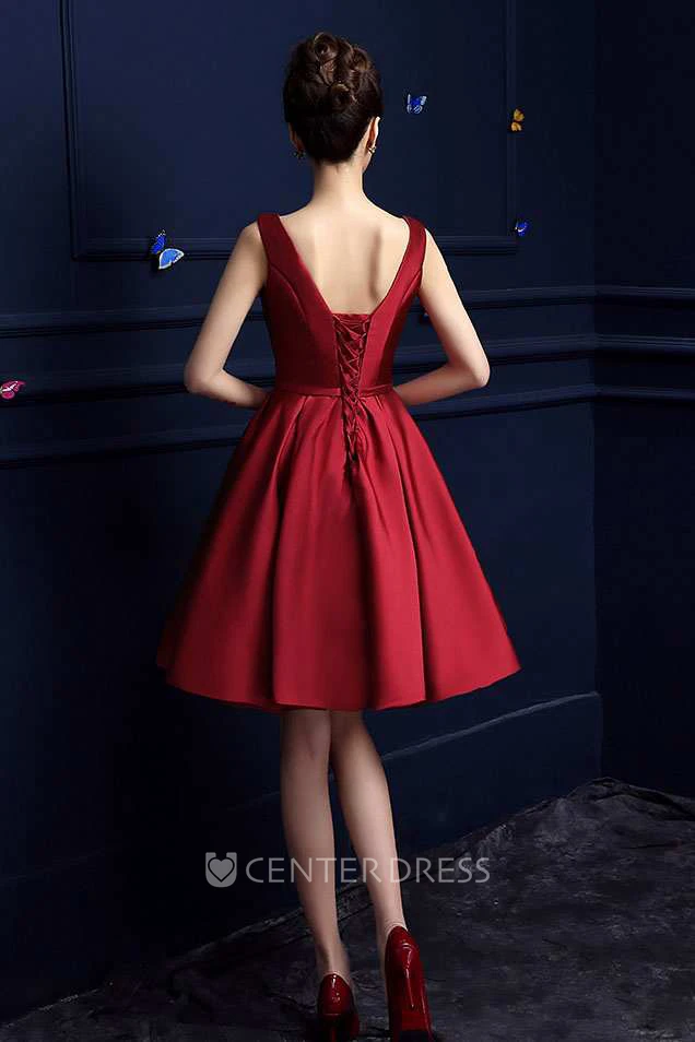 Sleeveless Bateau Neck Pleated Knee Length Satin Dress
