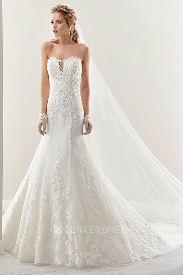 Strapless Mermaid Lace Gown With Illusive Details And Brush Train