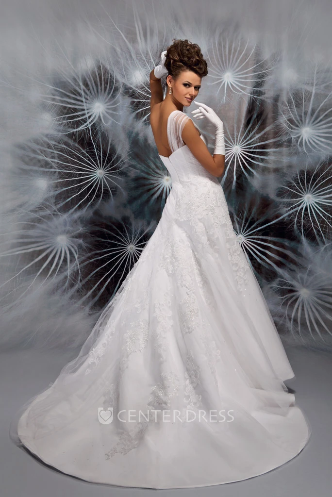 One-Shoulder Long Appliqued Tulle Wedding Dress With Court Train
