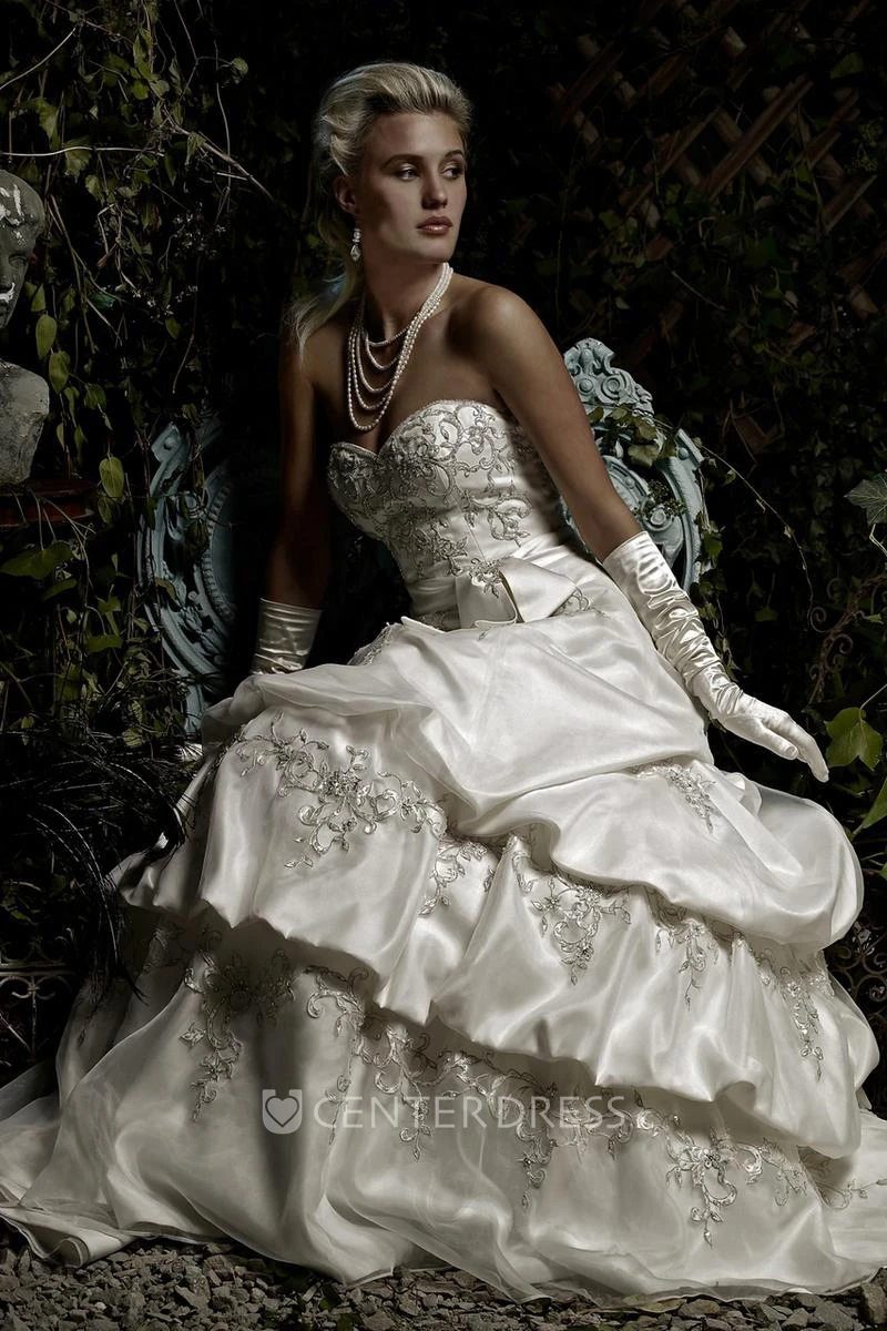 Ball Gown Sweetheart Pick-Up Satin Wedding Dress With Embroidery And Tiers