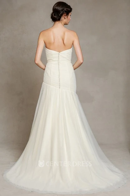 Floor-Length Sweetheart Sleeveless Tulle Wedding Dress