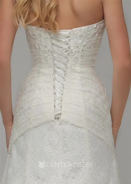 A-Line Appliqued Sleeveless Strapless Maxi Lace Warm Wedding Dress With Side Draping And Beading