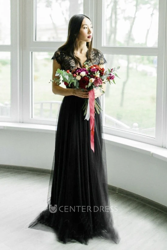 Black V-neck Sexy Tulle Wedding Dress With Lace And Cap Sleeve