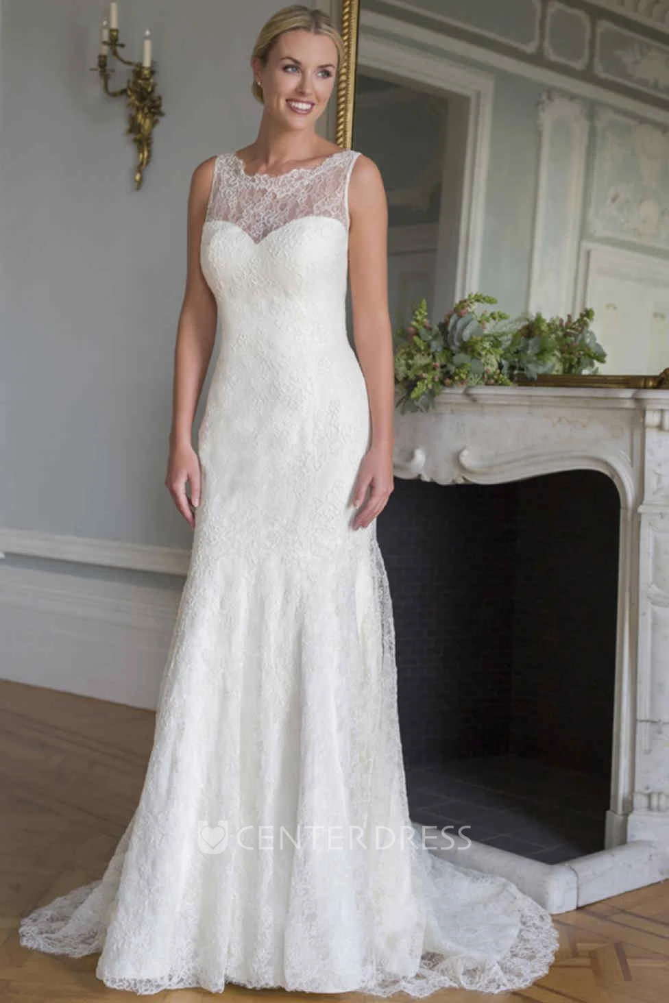 Sleeveless Scoop-Neck Lace Wedding Dress With Illusion