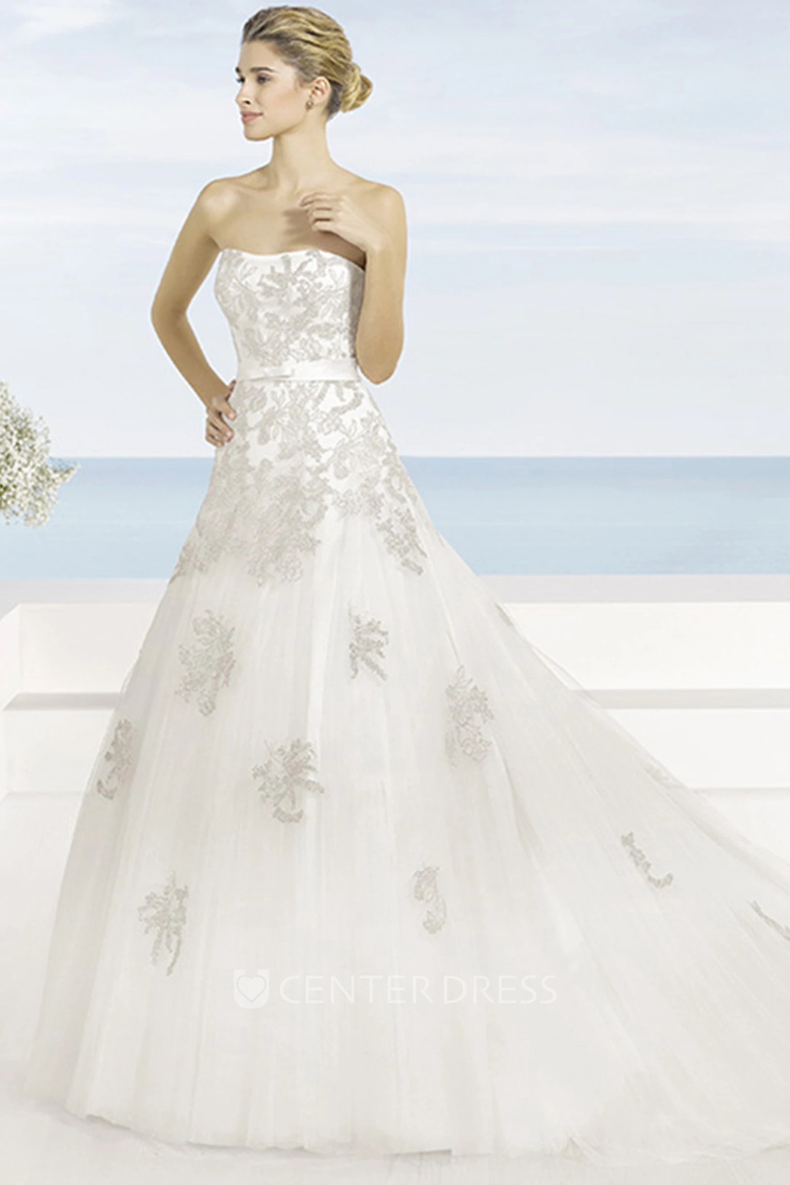 A-Line Strapless Sleeveless Appliqued Floor-Length Tulle Wedding Dress With Chapel Train
