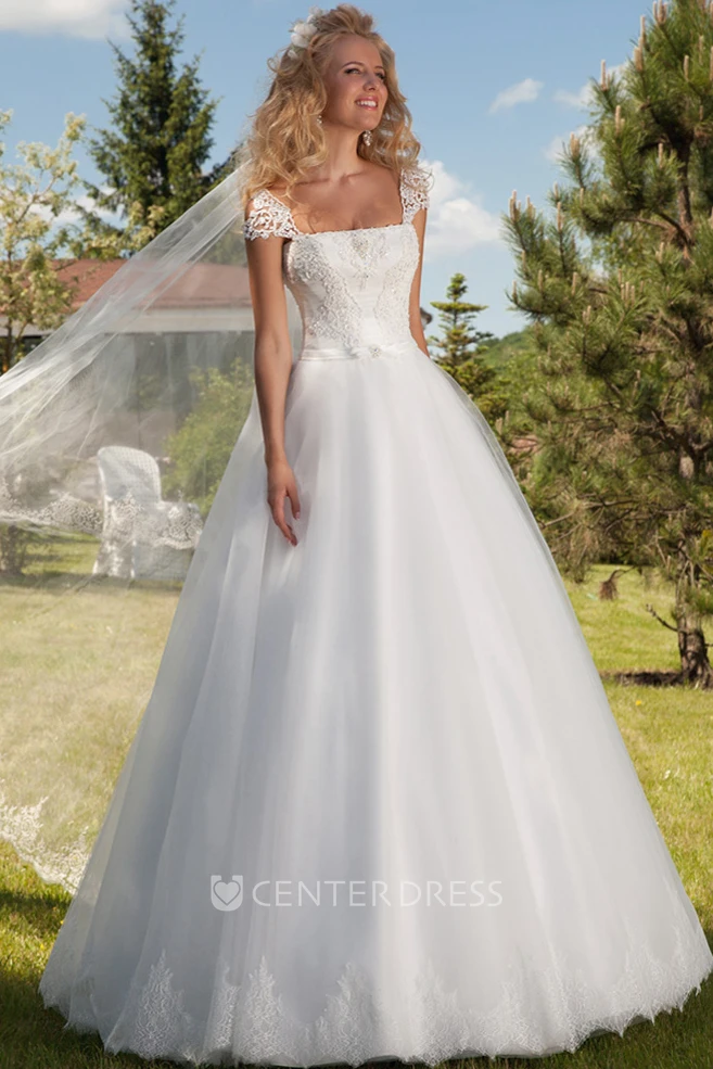 A-Line Appliqued Cap Sleeve Square Neck Tulle Wedding Dress With Lace-Up