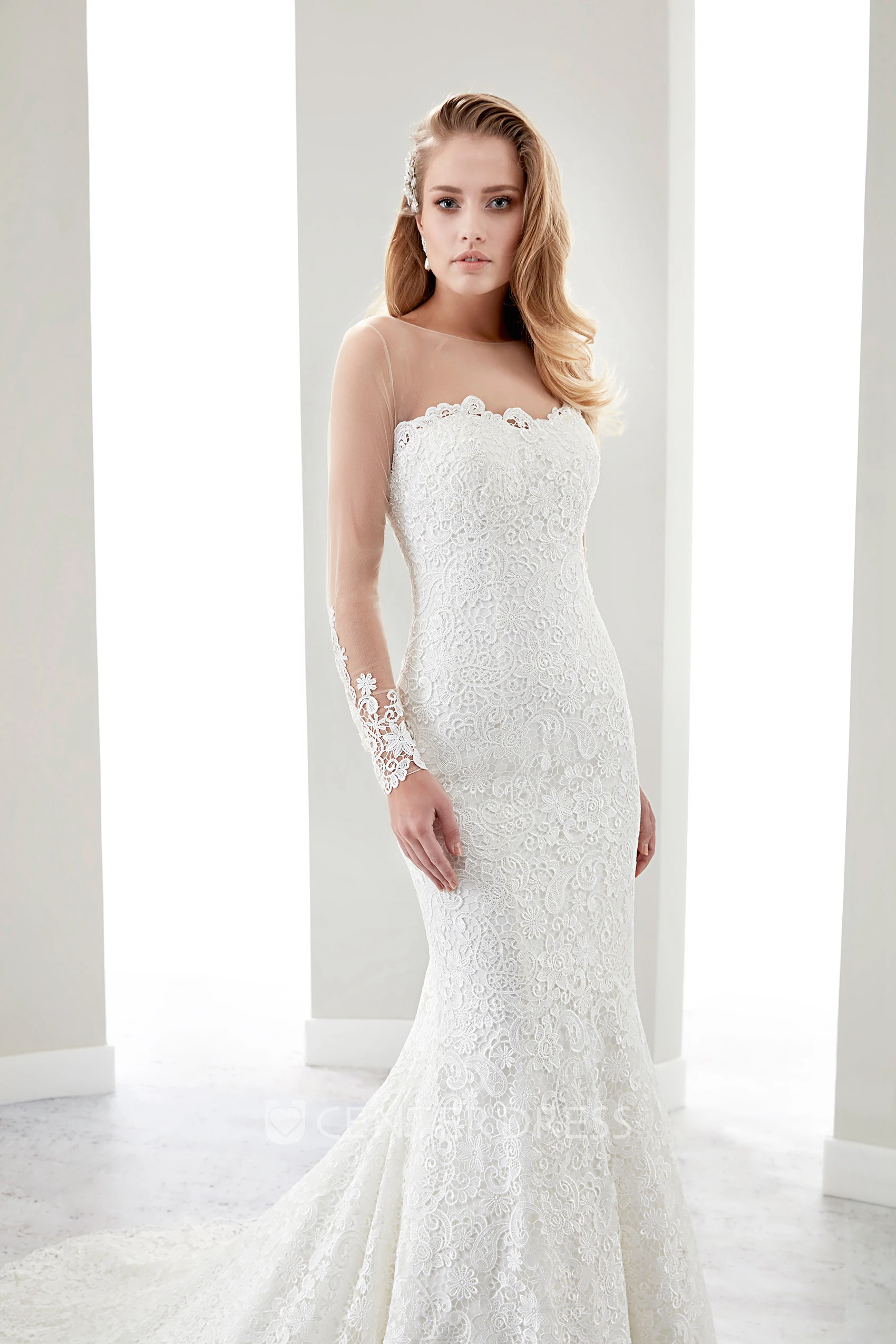 Strapless Brush-Train Sheath Mermaid Lace Gown With Keyhole Back