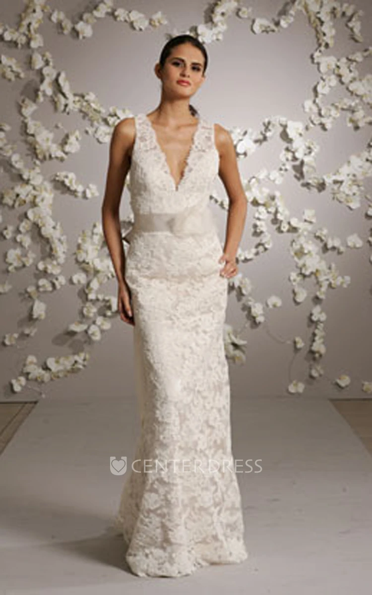 Delicate Sleeveless V-Neck Lace Gown With Bow at Back