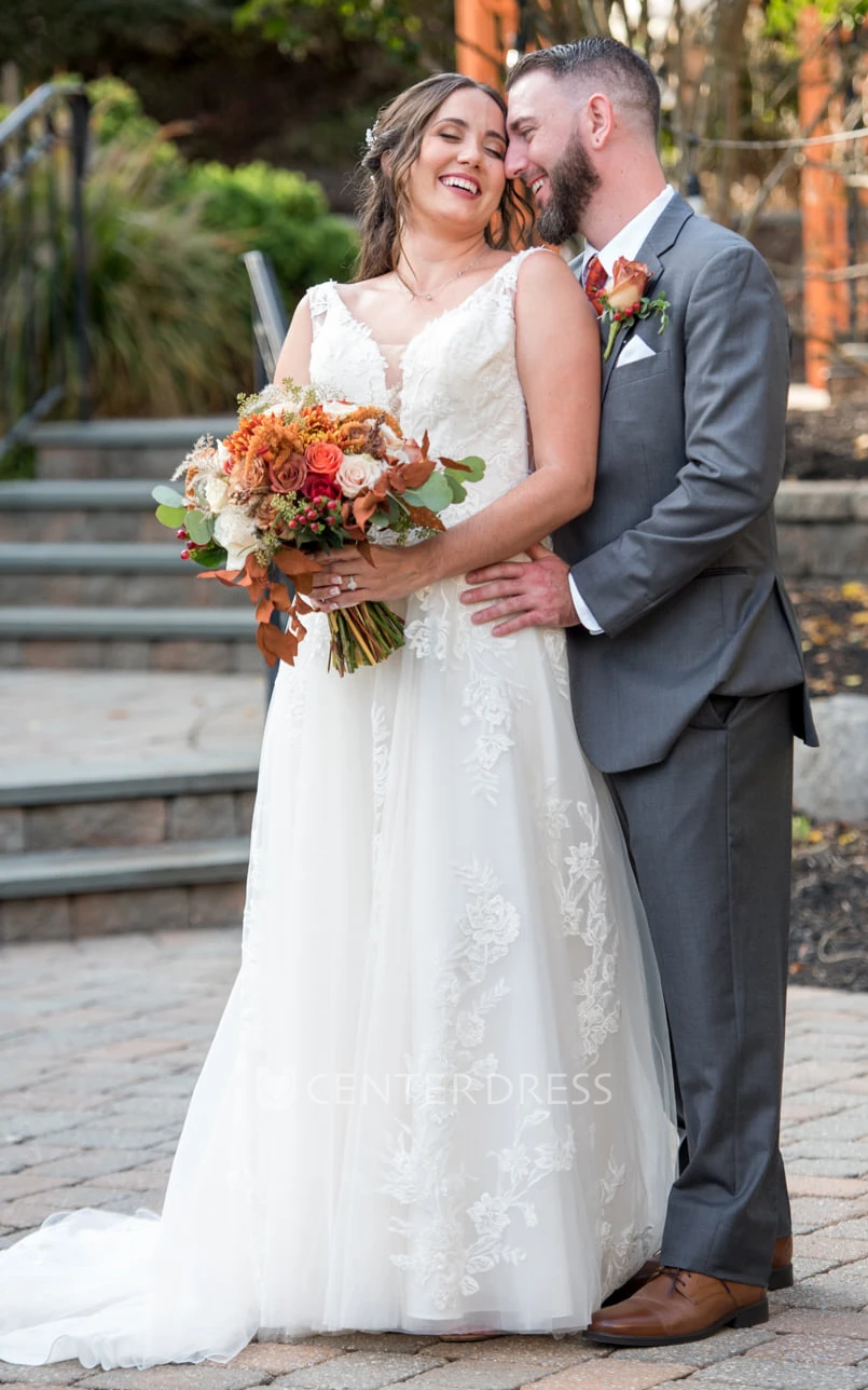 A-Line Straps Lace Petals Sexy Deep-V Back Garden Wedding Dress with Flowy Train
