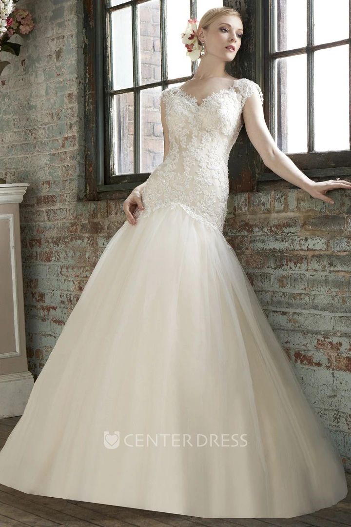 A-Line Cap-Sleeve Floor-Length V-Neck Tulle&Lace Wedding Dress With Appliques And V Back