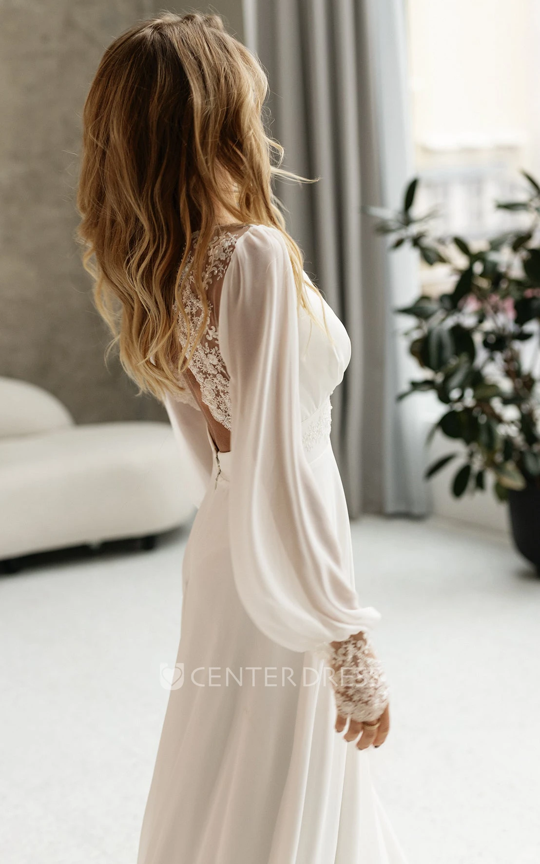 Modest Casual A-Line Bohemian Lace Sleeved Chiffon Warm Wedding Dress Charming Modern V-Neck Floor Length Bridal Gown