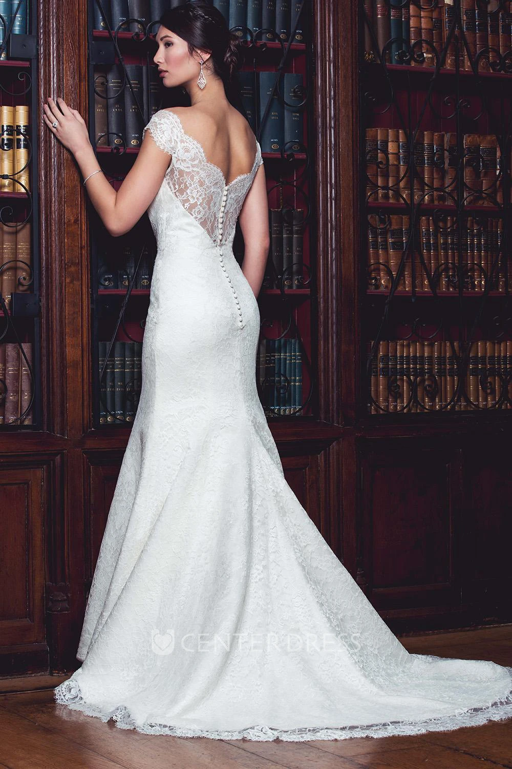 Sheath Cap-Sleeve Bateau-Neck Lace Wedding Dress