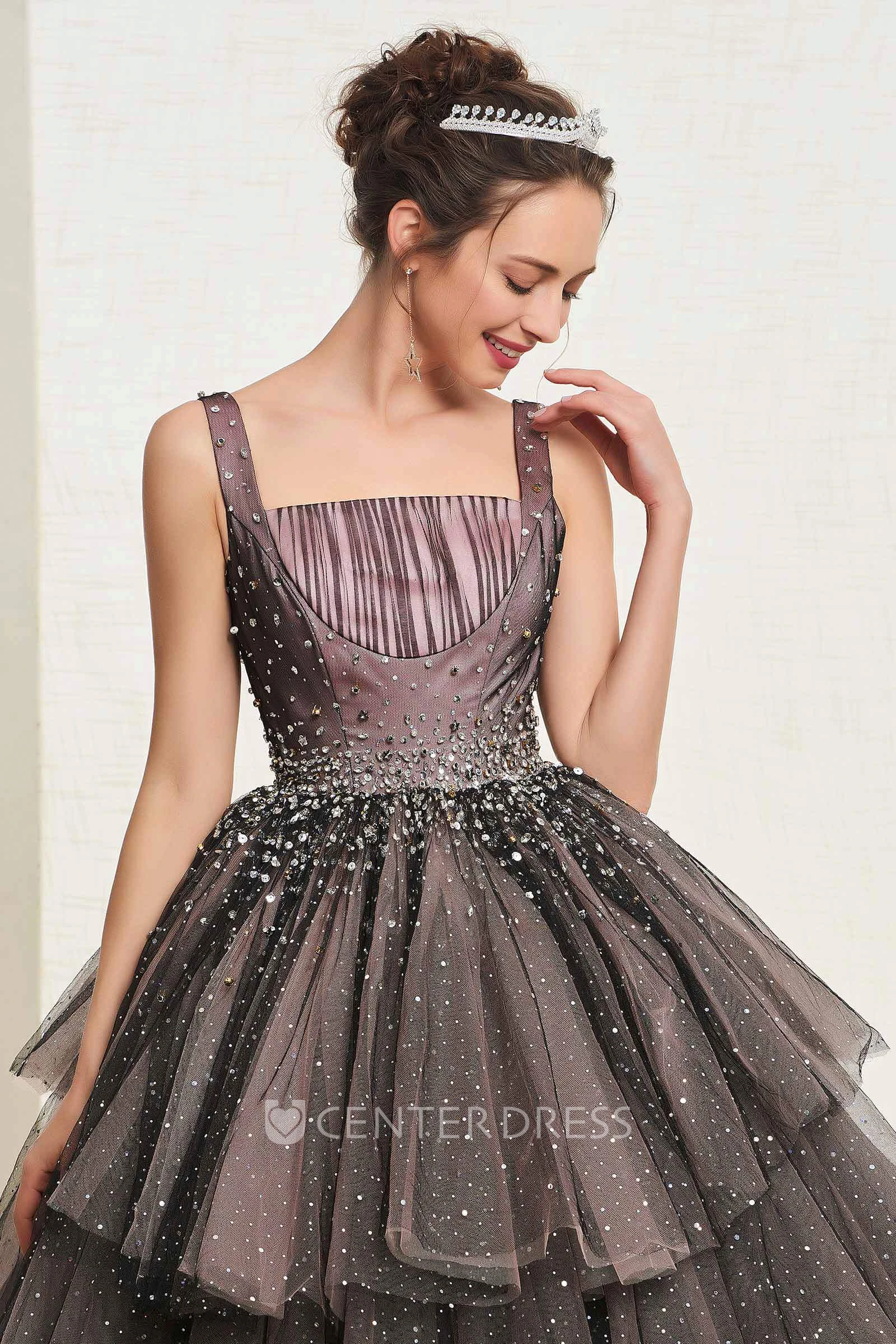 Luxury Lace-up Square Neckline Vintage Beaded Sleeveless Ballgown With Ruffled Tiers