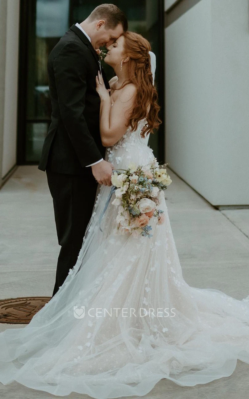 A-Line Sexy Off-the-Shoulder Romantic Multi-Layers Tulle Delicate Lace Applique Trailing Wedding Dress