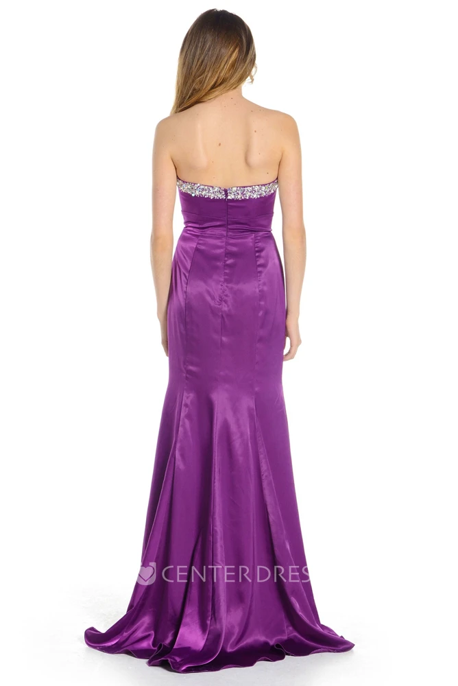 Sheath Sleeveless Beaded Sweetheart Floor-Length Satin Prom Dress