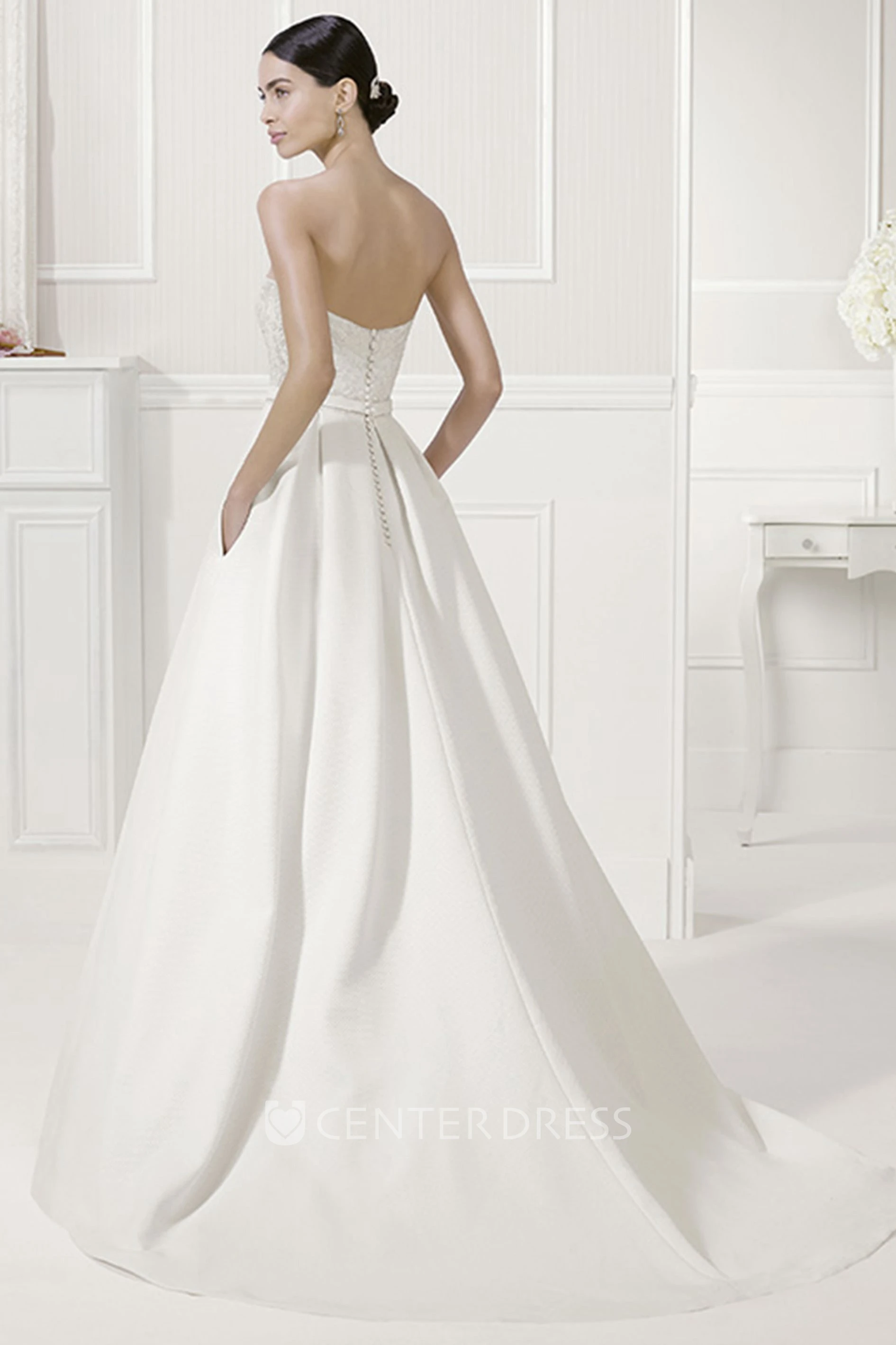 Leaf-Applique Neck Taffeta Bridal Gown With Belt