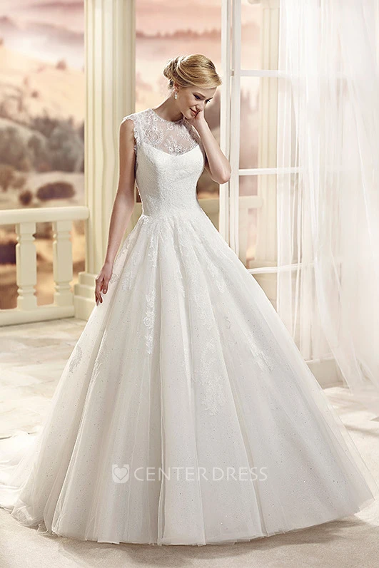 A-Line Appliqued Sleeveless Floor-Length Scoop-Neck Tulle Wedding Dress