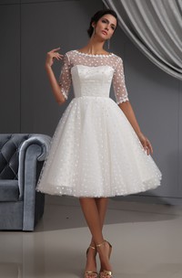 A-Line Half-Sleeve Knee-Length Wedding Dress With Dot And Lace