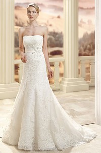 Sheath Maxi Appliqued Sleeveless Strapless Lace Wedding Dress With Flower And Cape