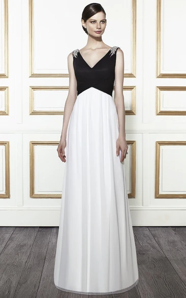 Epaulet Sleeveless V-Neck Floor-Length Satin Wedding Dress With Sweep Train And Deep-V Back