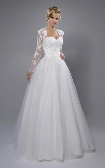A-Line Sweetheart Tulle Wedding Dress With Lace Bodice And Long Sleeve