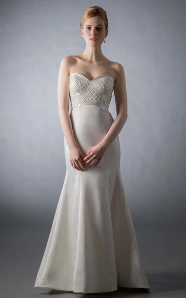 Floor-Length Sheath Sweetheart Sleeveless Beaded Satin Wedding Dress