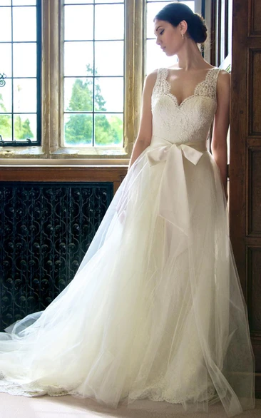 Ball Gown V-Neck Long Sleeveless Lace Tulle Wedding Dress With Bow And Ruffles