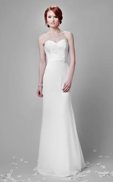 Empire Sweetheart A-Line Chiffon Wedding Dress With Crystal Brooch