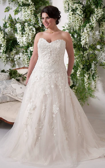 Sweetheart Lace Tulle A-Line Dress With Chapel Train
