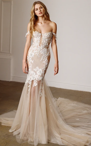 Ethereal Mermaid Off-the-shoulder Tulle Wedding Dress with Appliques