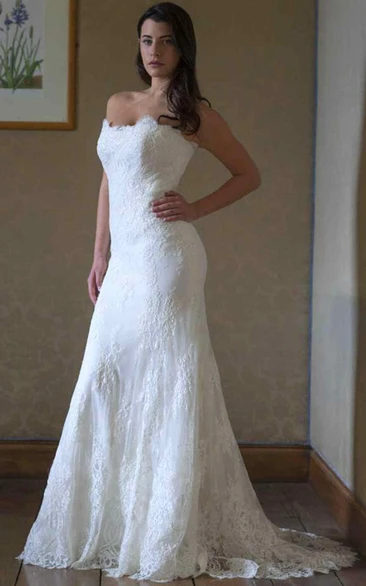 A-Line Appliqued Strapless Sleeveless Maxi Lace Wedding Dress