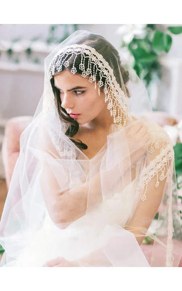 Boho Tulle Wedding Veil with Lace Applique
