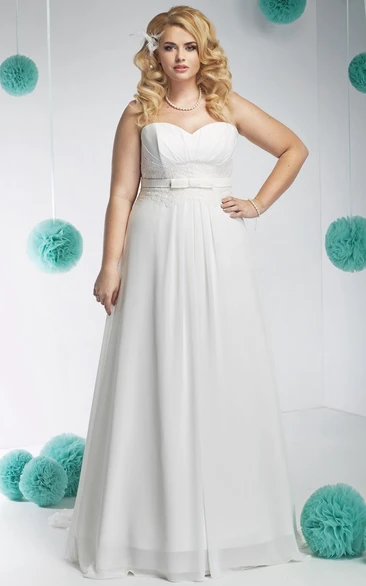 A-Line Appliqued Sweetheart Sleeveless Maxi Chiffon&Satin Plus Size Wedding Dress